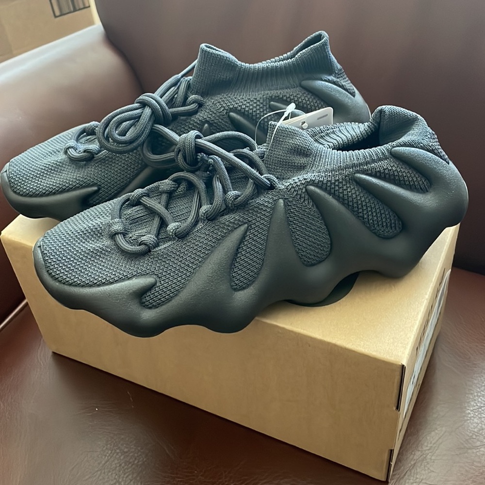 Yeezy 450 Utility Black